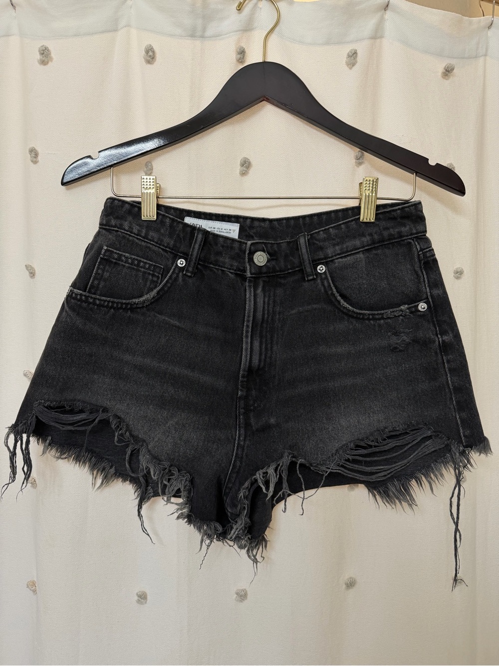 Zara Black Distressed Frayed Hem Denim Shorts